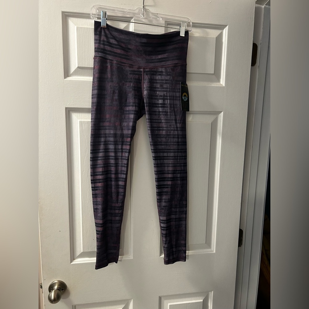 Sol and mane yoga pants